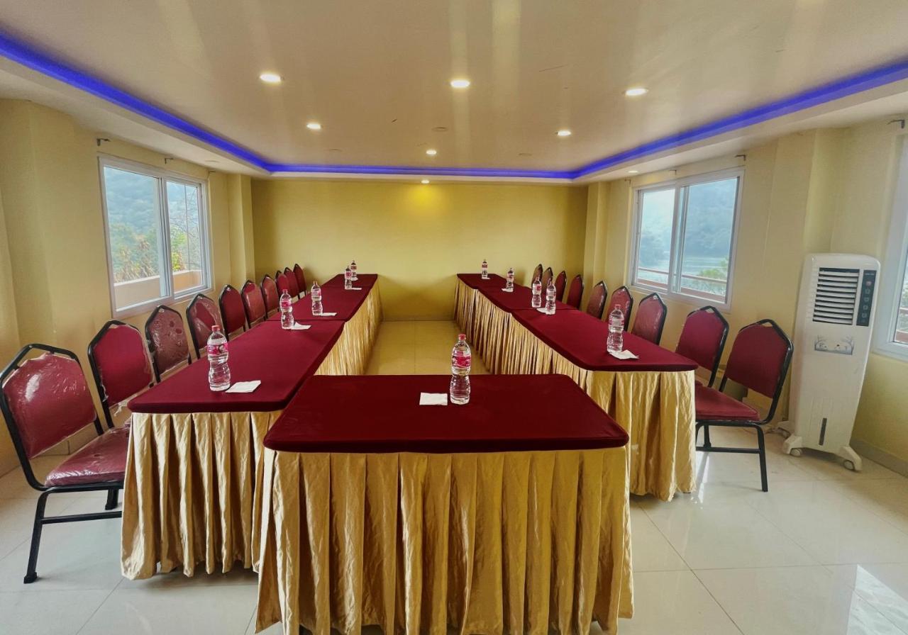 Hotel Lake Shore بوكْرا المظهر الخارجي الصورة