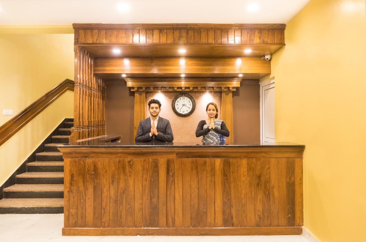 Hotel Lake Shore بوكْرا المظهر الخارجي الصورة