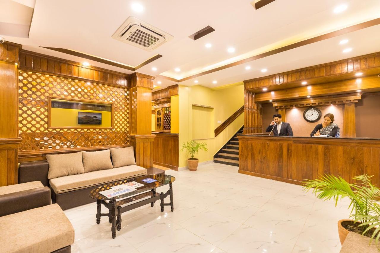 Hotel Lake Shore بوكْرا المظهر الخارجي الصورة