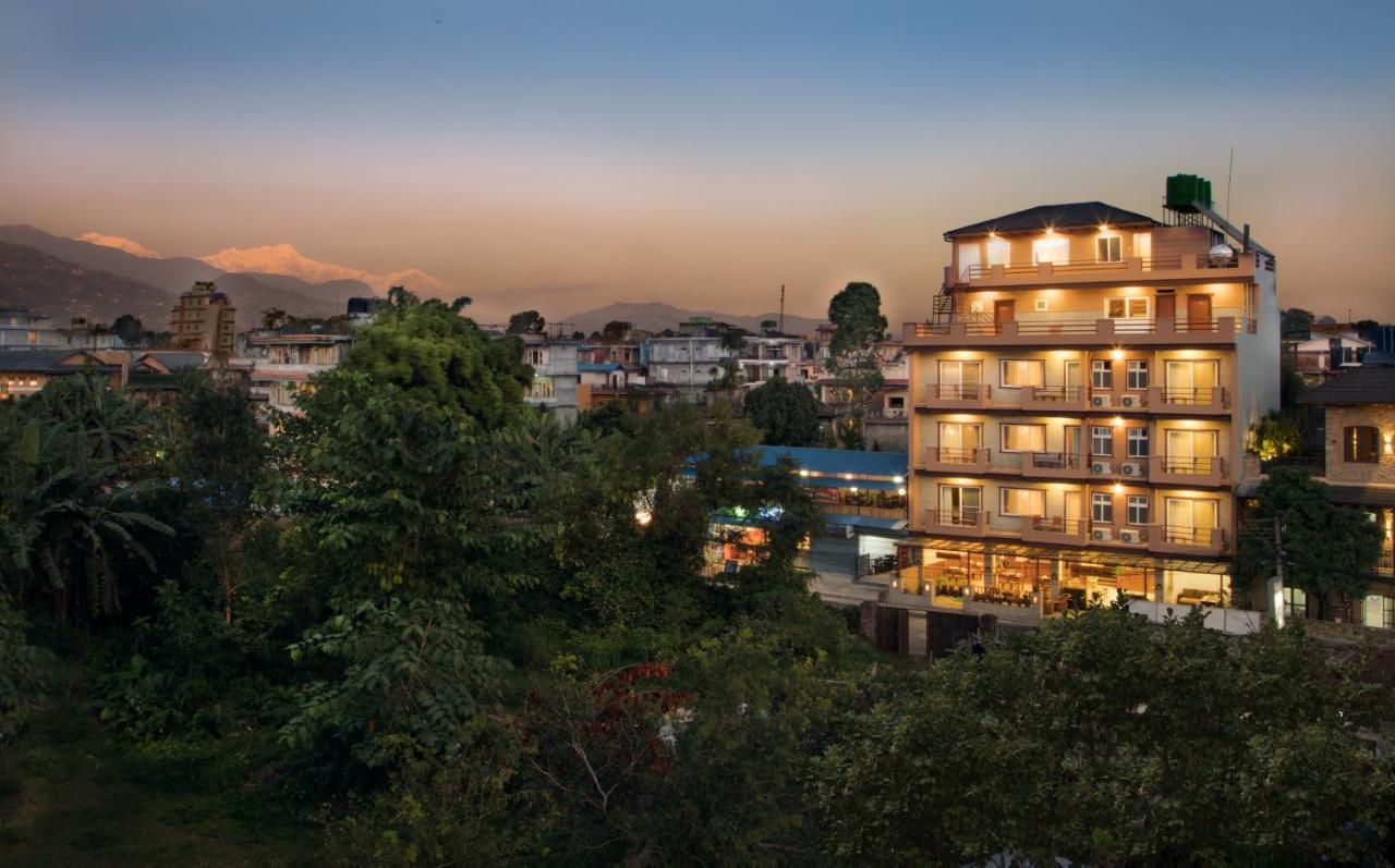 Hotel Lake Shore بوكْرا المظهر الخارجي الصورة
